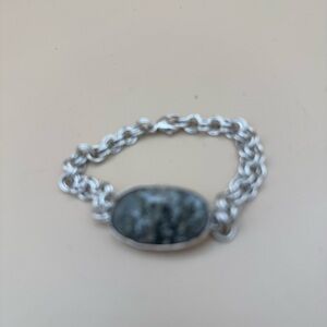 Sterling Silver Chain Bracelet with Green Marbled Stone  62